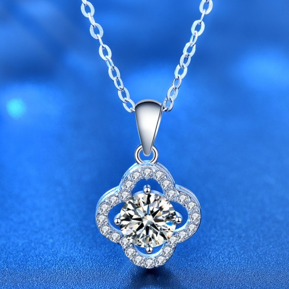 Certified 1ct. t.w. Moissanite Diamond Clover Flower  Necklace NEW
